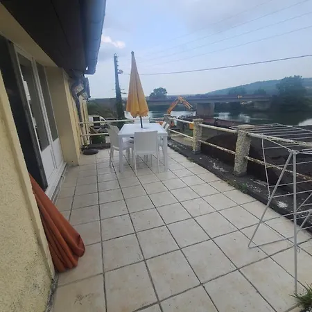 Les Chambrees Du Bac Guest house Charly-sur-Marne